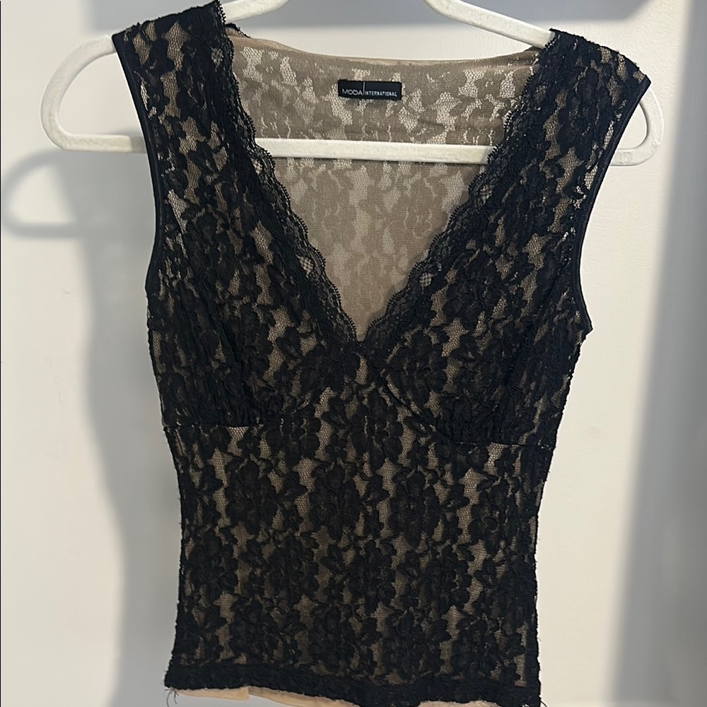 Black Lace Sleeveless Top